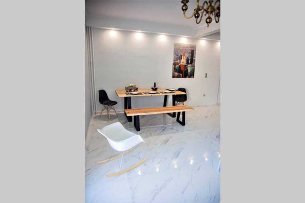 Athens Central 3Bd Apartment Next To Metro Luxury Atenas Exterior foto
